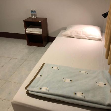 Pama Guesthouse شيانغ ماي المظهر الخارجي الصورة